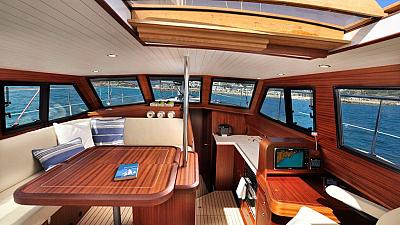 Sirius 40DS 'Aloucia'