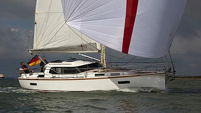 Sirius 40DS 'Aloucia'